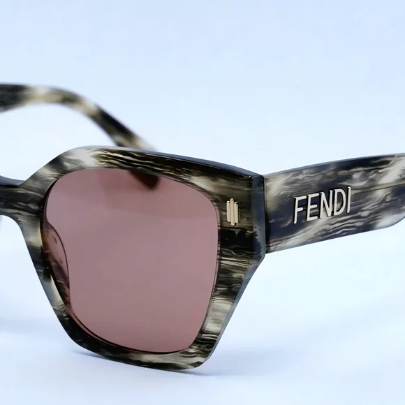 NEW AUTH FENDI FE40070I Havana Pattern Brown Pink lens Square sunglasses